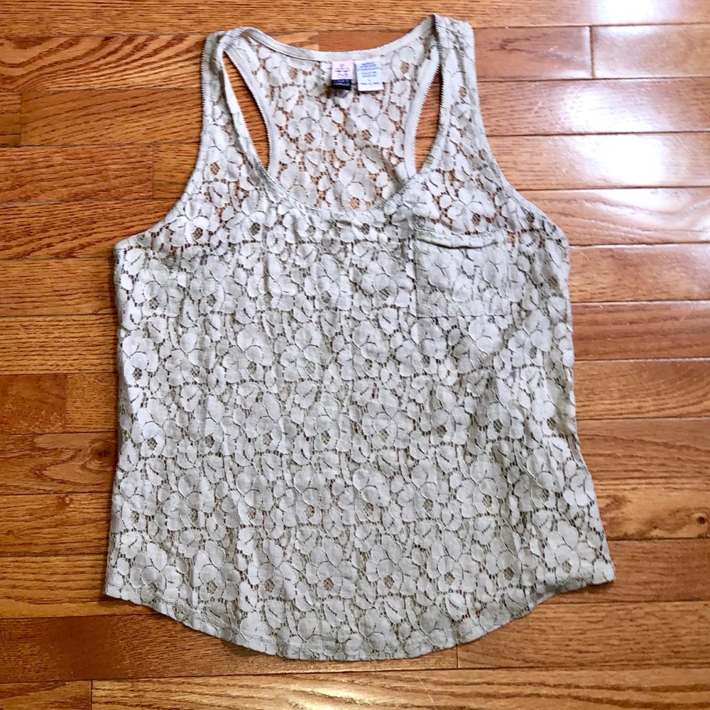 💕Beige Lace Tank Top💕 - Picture 2 of 5